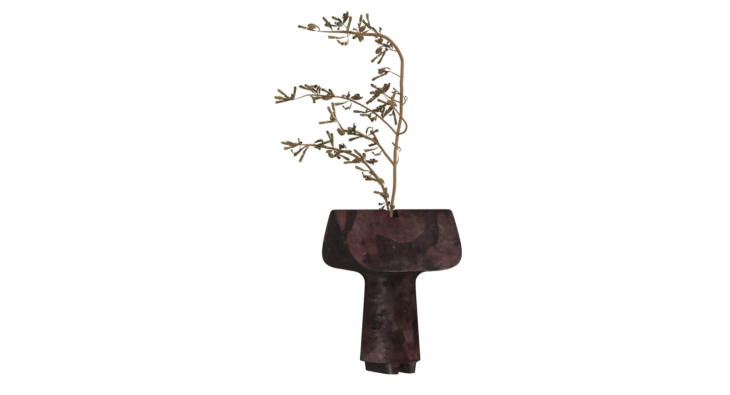 Old Rustic Leaf Vase 3D Model